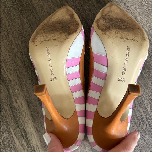 Manolo Blahnik Pink & Tan Pointed Toe Leather Pumps - Picture 4 of 5
